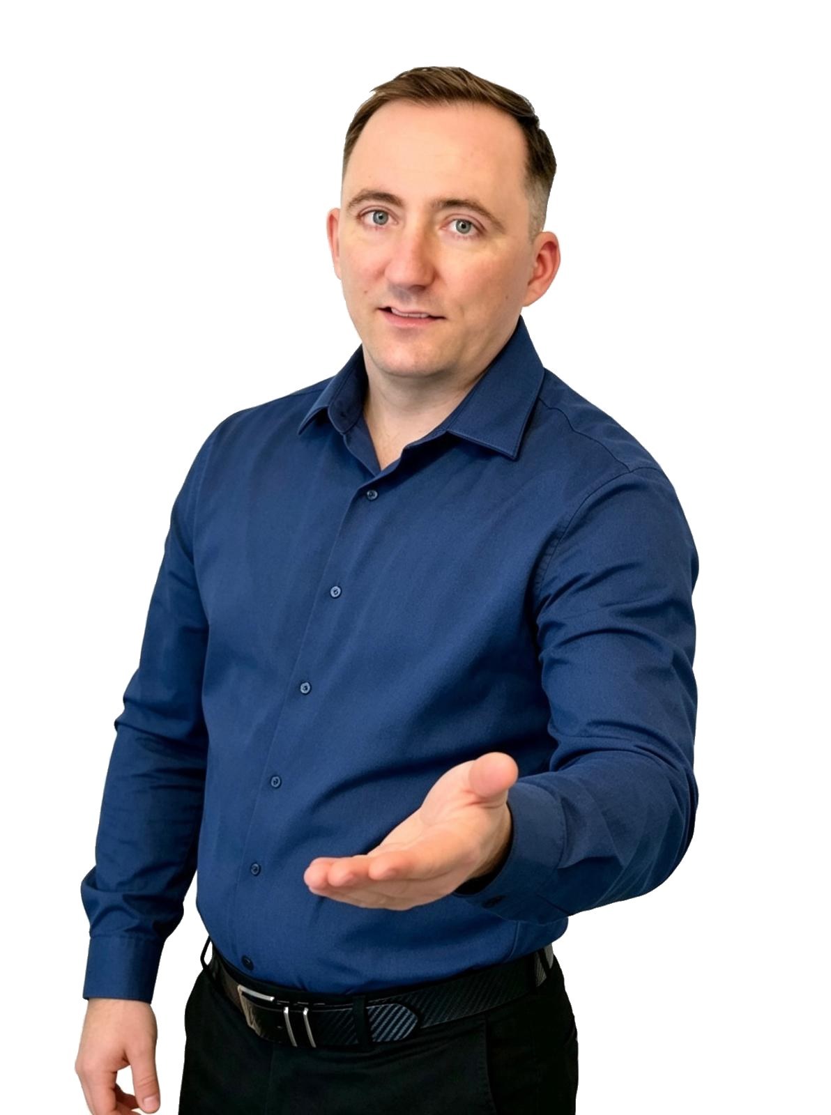 Florin Lihet extending a hand to start building your growth system